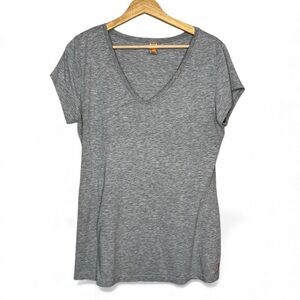 Lucy grey v-neck women’s short sleeve tee size large